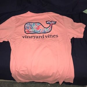 Vineyard Vines logo tee